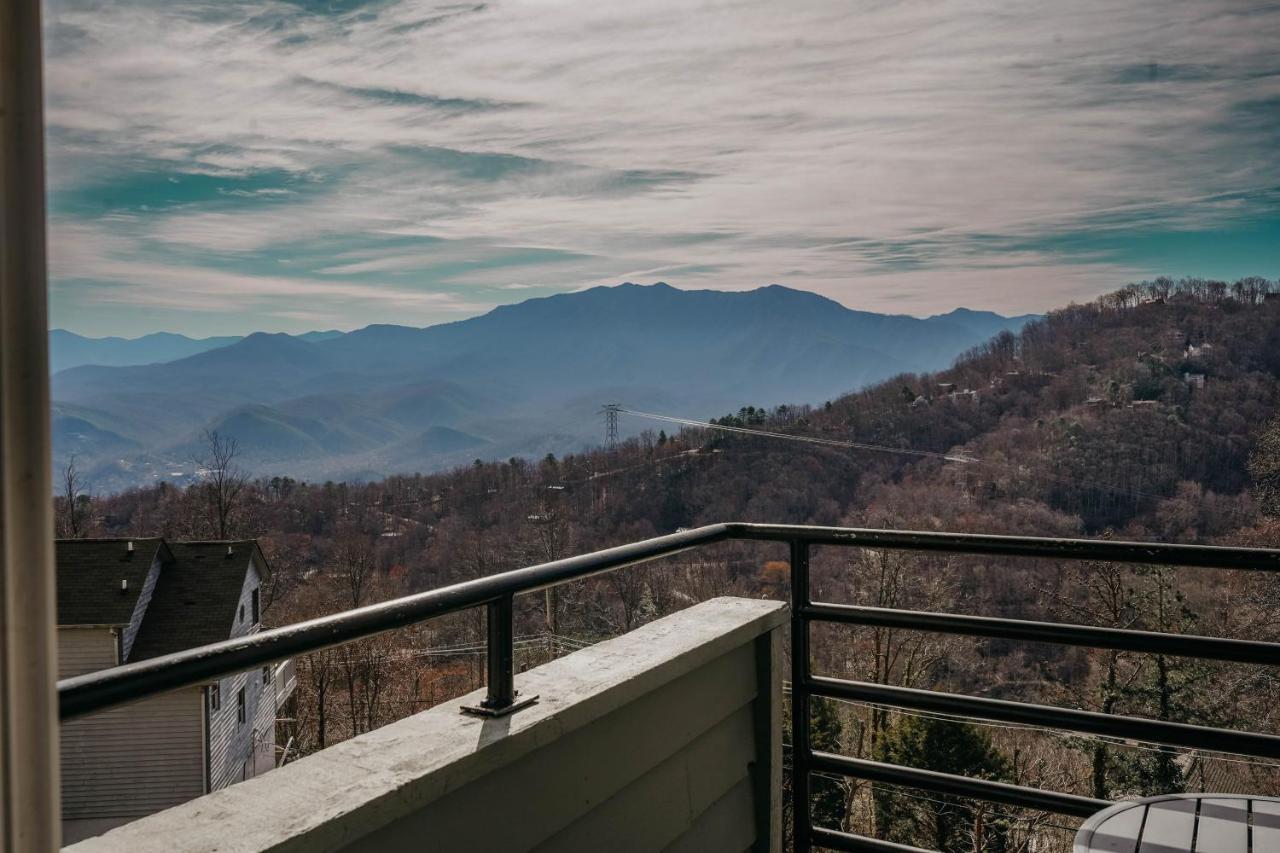 Smoky Mountains Studio With Balcony Gatlinburg Esterno foto